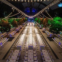 Glashalle - Abendimpression mit Gala-Bestuhlung